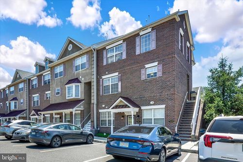 f2-3869 Ashland Dr, HARLEYSVILLE, PA, 19438-2846 | Card Image