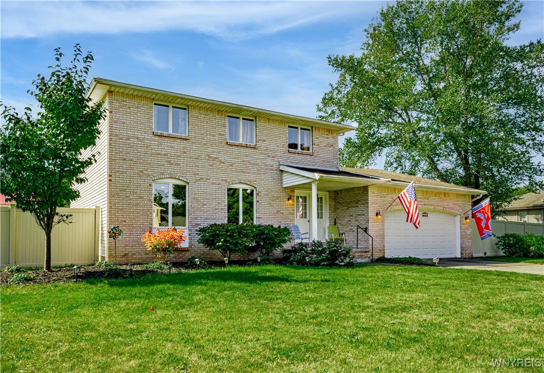 Willow St, Lockport, NY 14094