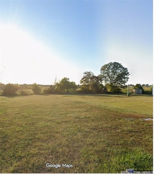 201 Hawkeye Ln, Harrison, AR, 72601-3033 | Card Image