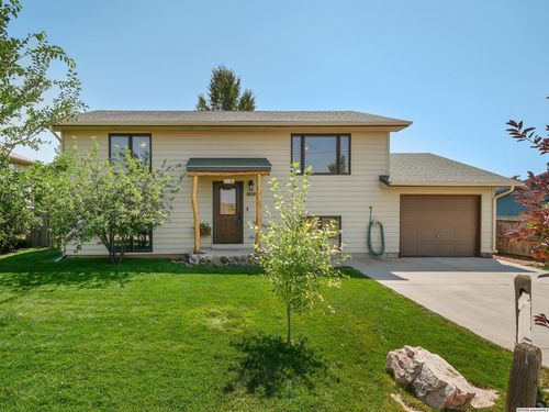 1116 Beaufort St, Laramie, WY, 82072-1869 | Card Image