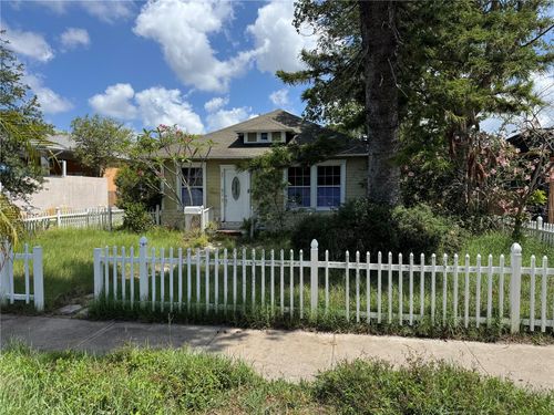 341 20th Ave S, ST PETERSBURG, FL, 33705-2763 | Card Image