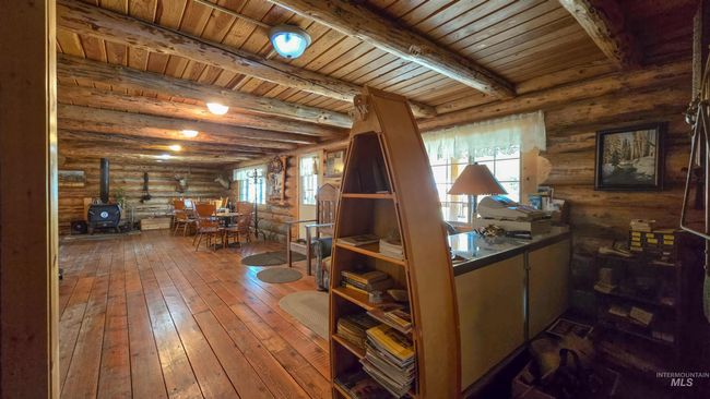 2742 Dixie Rd, Home with 9 bedrooms, 4 bathrooms and null parking in Dixie ID | Image 14