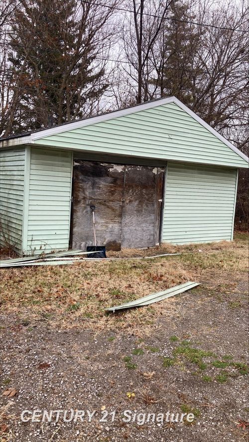 822 W Remington St, Saginaw, MI, 48602-4634 | Card Image