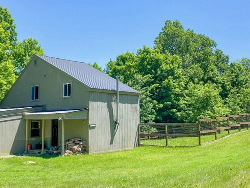 112 Johnson Rd, Proctorsville, VT, 05153-9792 | Card Image