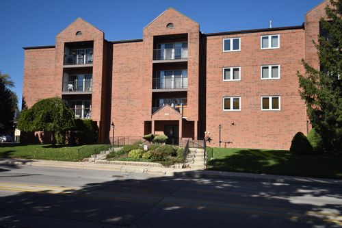 305-6550 W Gunnison St, Harwood Heights, IL, 60706-4048 | Card Image
