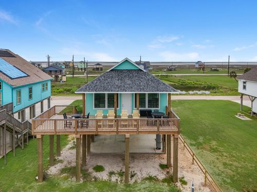 4723 Bluewater Dr, Freeport, TX, 77541 | Card Image