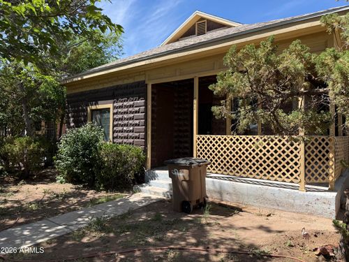 942 E 8th St, Douglas, AZ, 85607-2206 | Card Image
