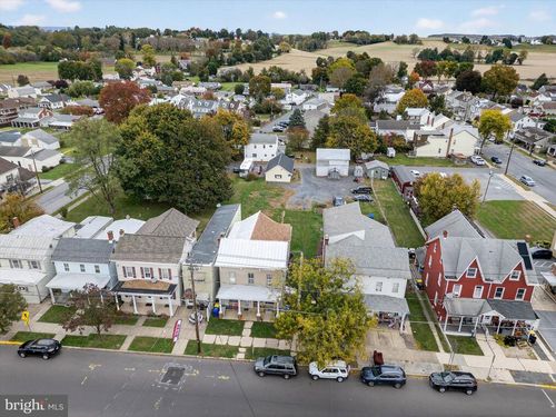 19 W Penn Ave, ROBESONIA, PA, 19551-1501 | Card Image