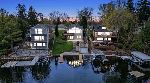 N50W35328 Wisconsin Avenue, Oconomowoc, WI, 53066 | Card Image