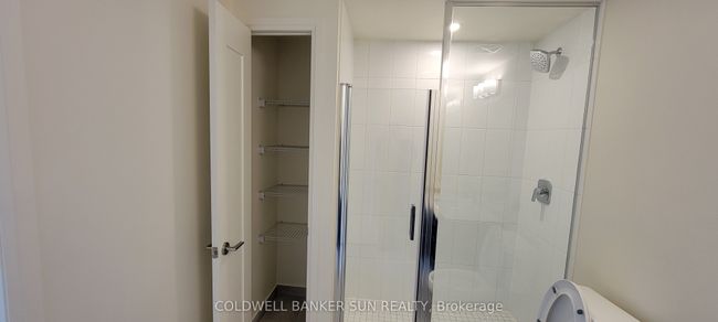 2415 - 8960 Jane St, Condo with 2 bedrooms, 3 bathrooms and null parking in Concord ON | Image 17