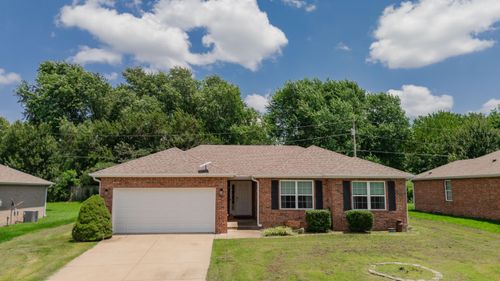 2320 S Mesa Dr, Bolivar, MO, 65613-7116 | Card Image