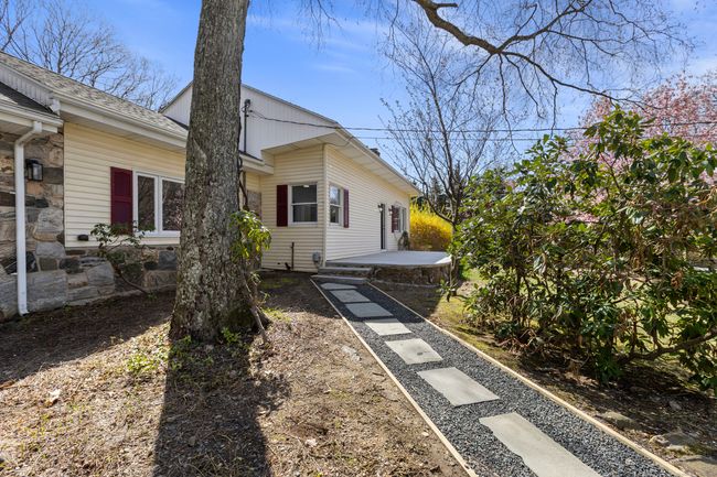 28 Shortwoods Rd, House other with 3 bedrooms, 2 bathrooms and null parking in New Fairfield CT | Image 16