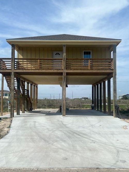 408 W Royal Oak Ln, Rockport, TX, 78382 | Card Image