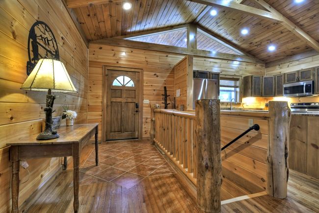 48 Logan Dr, Home with 3 bedrooms, 3 bathrooms and null parking in Mineral Bluff GA | Image 20
