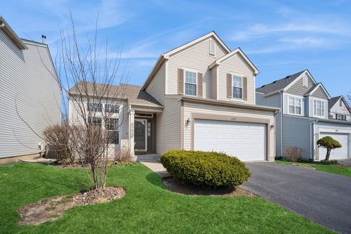 122 E Aspen Cir, Hainesville, IL, 60030-4106 | Card Image