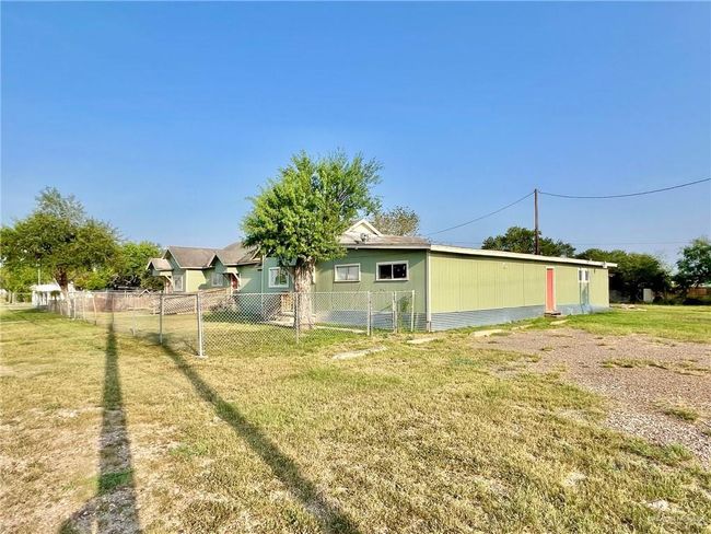 512 W 10 Th St, Home with 0 bedrooms, 0 bathrooms and 6 parking in Mercedes TX | Image 10
