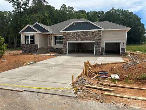 53-5118 Colchester Ct, Catawba, NC, 28609-8411 | Card Image