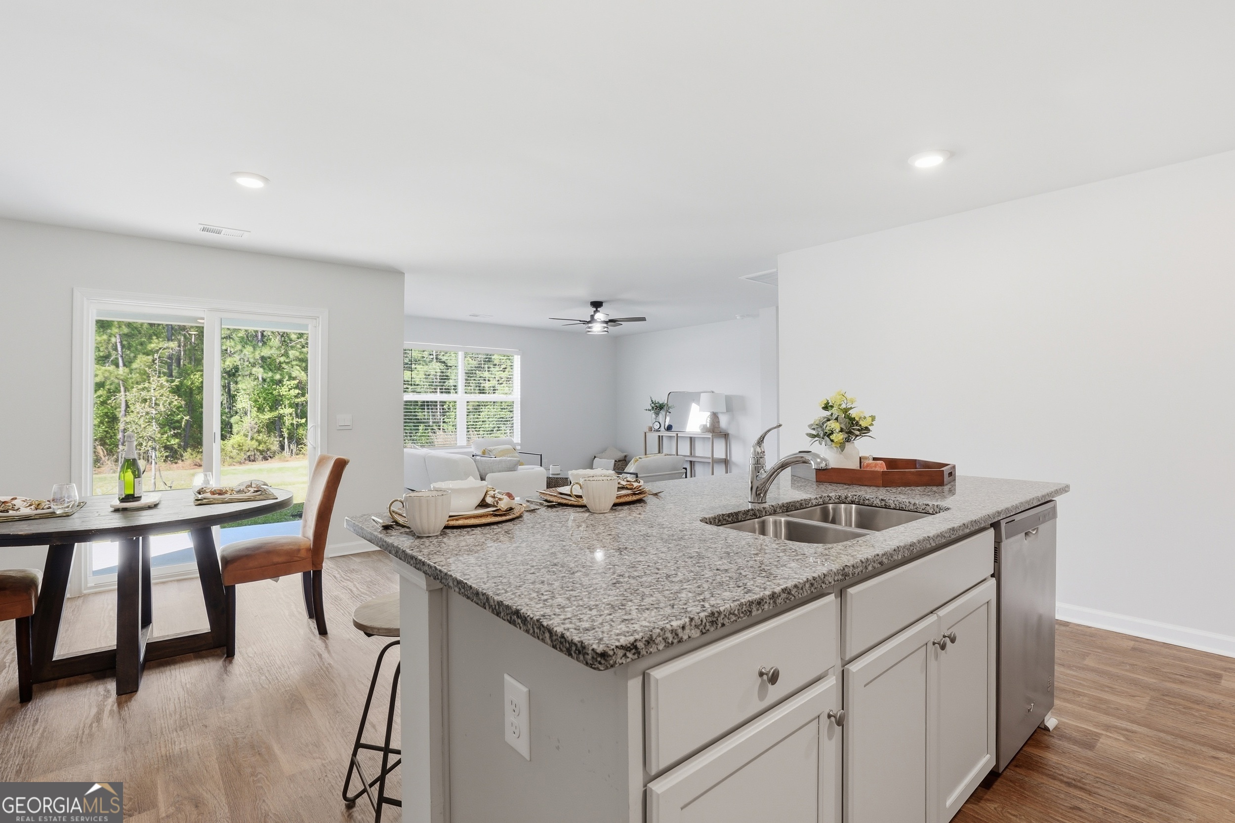 Residential in Bloomingdale 5