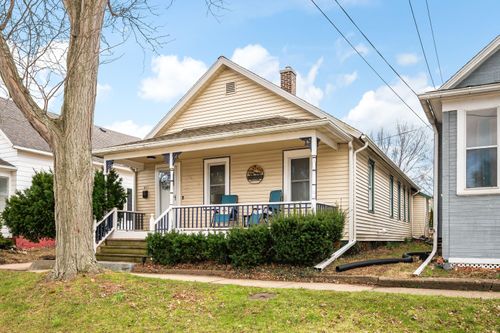 810 Hoyt St, Saint Joseph, MI, 49085-1471 | Card Image