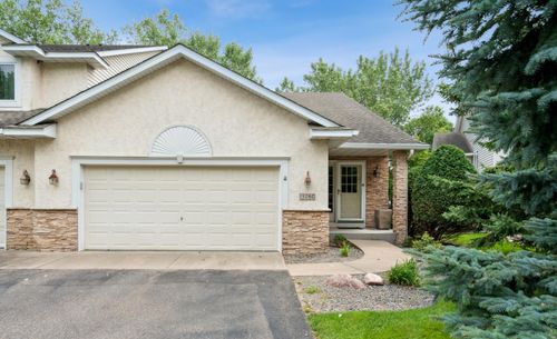 13260 39th Ave N, Plymouth, MN, 55441-1617 | Card Image