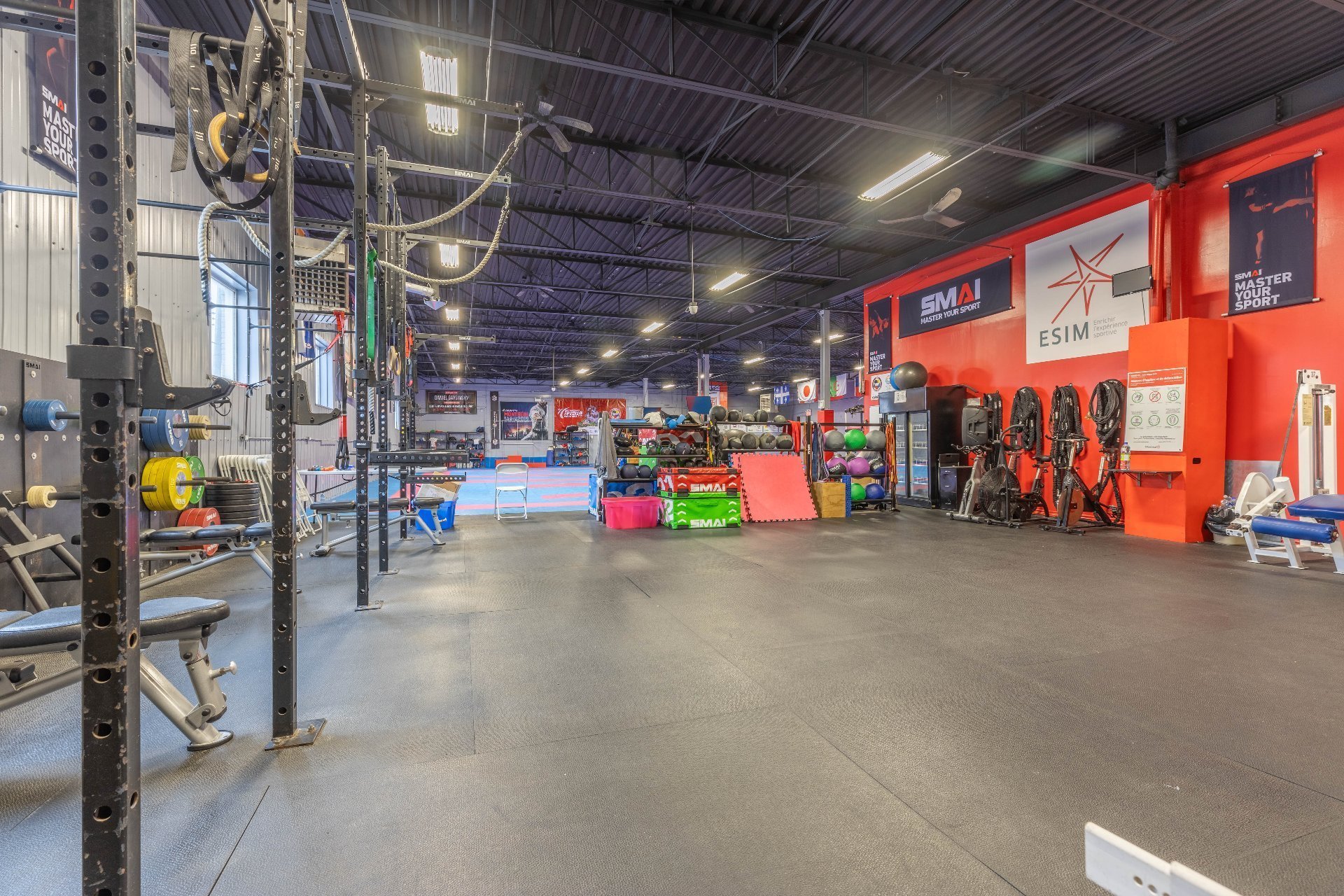 Commercial Sale in Montréal (Montréal-Nord) 3