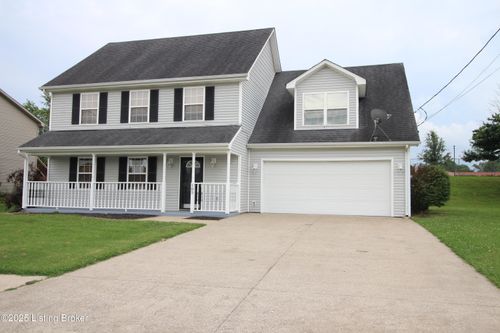 105 Wayne Way, Radcliff, KY, 40160-8785 | Card Image