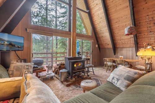 50588 Hemlock Ct, Soda Springs, CA, 95728 | Card Image