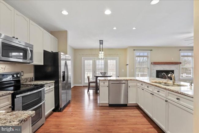 142 Triumphant Way, House other with 5 bedrooms, 4 bathrooms and null parking in FALLING WATERS WV | Image 4