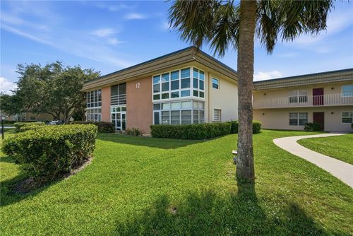 104-12 Vista Gardens Trl, Vero Beach, FL, 32962-1712 | Card Image