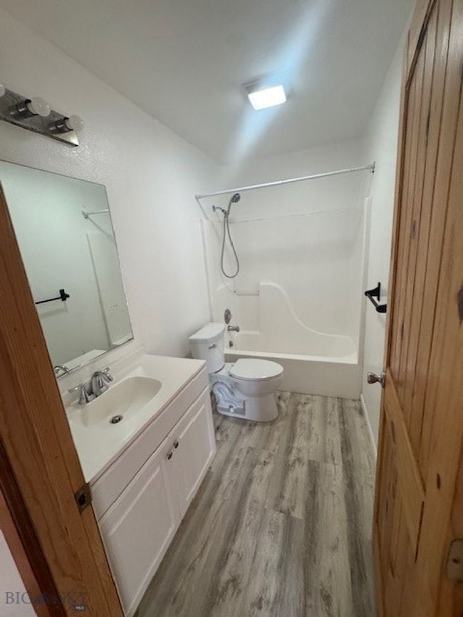 Upper Unit | Image 19