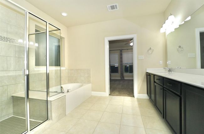 5705 Petunia Ln, House other with 4 bedrooms, 4 bathrooms and null parking in Rowlett TX | Image 12