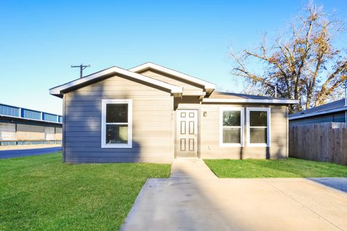 700 E Pecan Ave, Waco, TX, 76704-2633 | Card Image