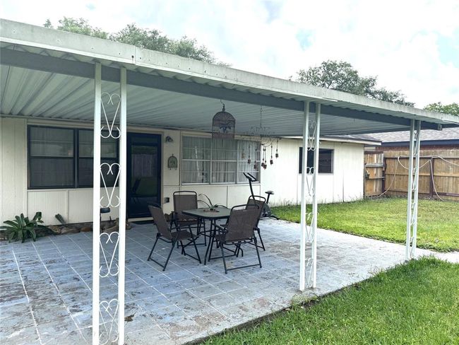 8403 Swan Meadow Ln, House other with 3 bedrooms, 2 bathrooms and null parking in Humble TX | Image 13