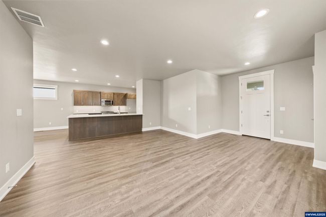 2522 Nw Redwood Cir, House other with 1 bedrooms, 2 bathrooms and null parking in Redmond OR | Image 10