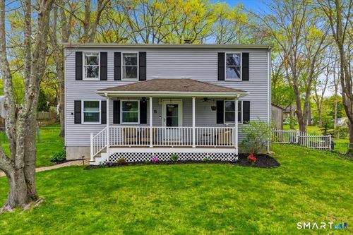 15 Massachusetts Rd, Oakdale, CT, 06370-1535 | Card Image