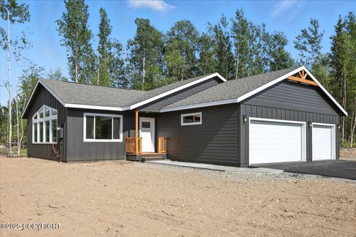 6301 N Snowflower Ln, Palmer, AK, 99645-1879 | Card Image