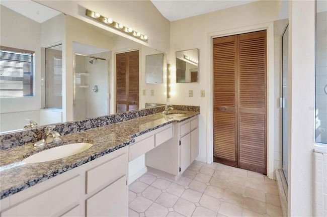 2556 Arborwood Dr, House other with 4 bedrooms, 2 bathrooms and null parking in Valrico FL | Image 16