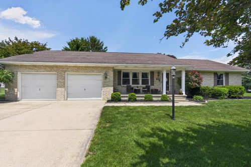 12 Hampton Ct, Washington Court House, OH, 43160-2802 | Card Image