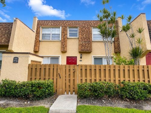 1502-3741 Nw 95th Ter, Sunrise, FL, 33351-6481 | Card Image
