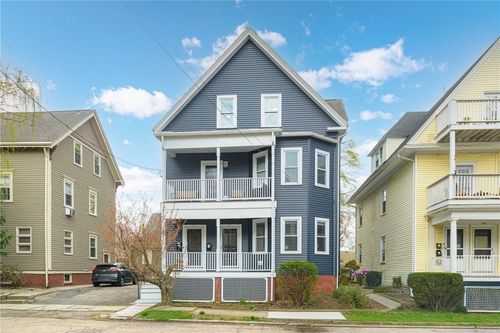 241 Pleasant St, Providence, RI, 02906-1627 | Card Image