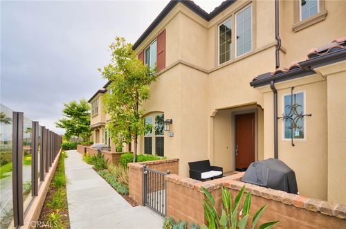 50 Finch, Lake Forest, CA, 92630-1434 | Card Image