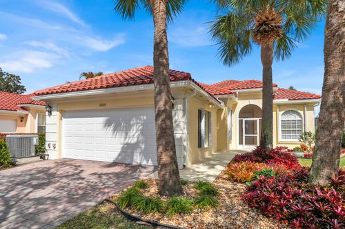 9001 Se La Creek Ct, Hobe Sound, FL, 33455-8953 | Card Image