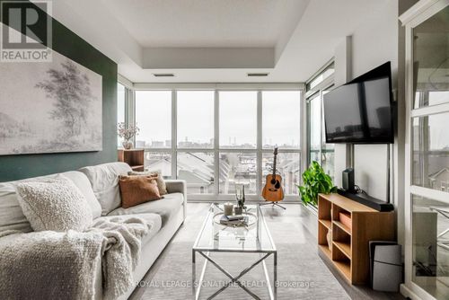 515-35 Brian Peck Cres, East York, ON, M4G0A5 | Card Image