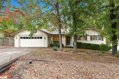 7 Abingdon Ln, Bella Vista, AR, 72715-6234 | Card Image