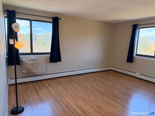 309-155 Bull Hill Ln, West Haven, CT, 06516-3957 | Card Image