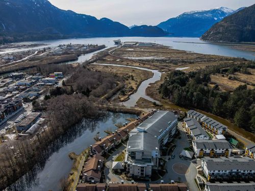 307-1212 Main St, Squamish, BC, V8B0S1 | Card Image