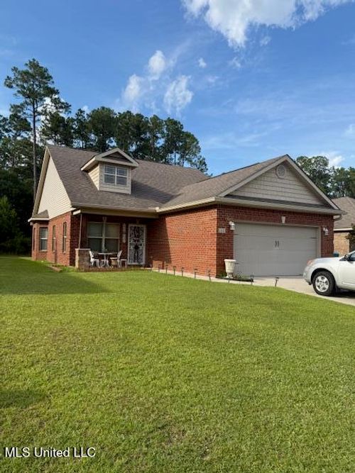 14164 Fox Hill Dr, Gulfport, MS, 39503-5392 | Card Image