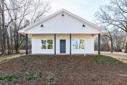 3194 Highway 411 Ne, White, GA, 30184-2746 | Card Image