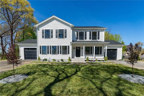 81 Cadora Ave, Warwick, RI, 02886-1951 | Card Image
