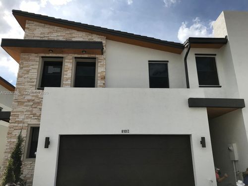 8102-8102 Nw 105th Ct, Doral, FL, 33178-4650 | Card Image